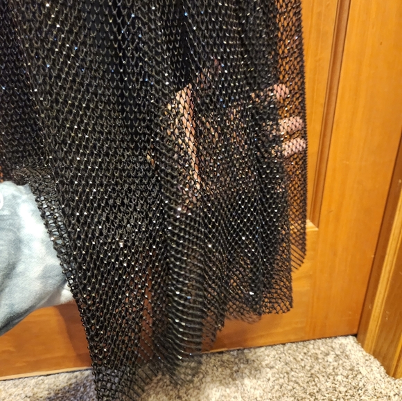 ALYCE formal dress, No. 61124, Size 4, Black. - Picture 5 of 17